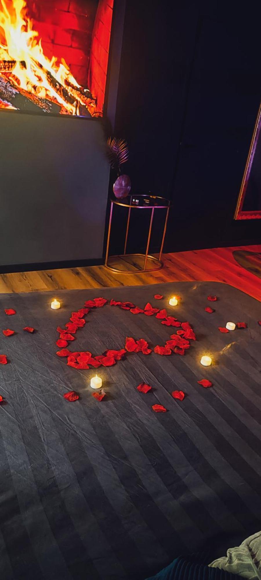Loveroomxspa Bourg-Saint-Christophe Szoba fotó